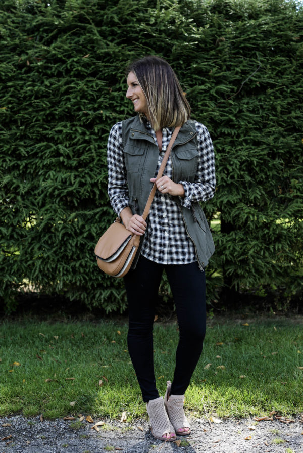 7 Ways To Style A Utility Vest - Living in Yellow