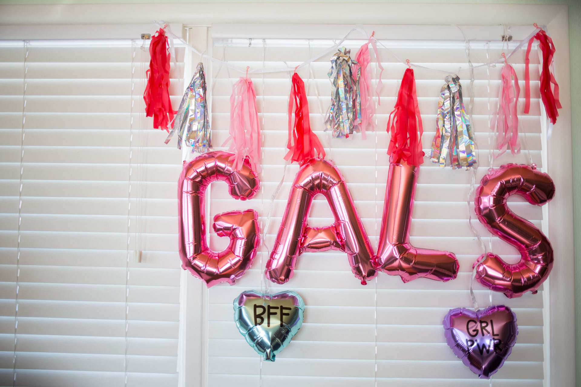How To Host a 90's Themed Galentines Party! - Living in Yellow5287 x 3525