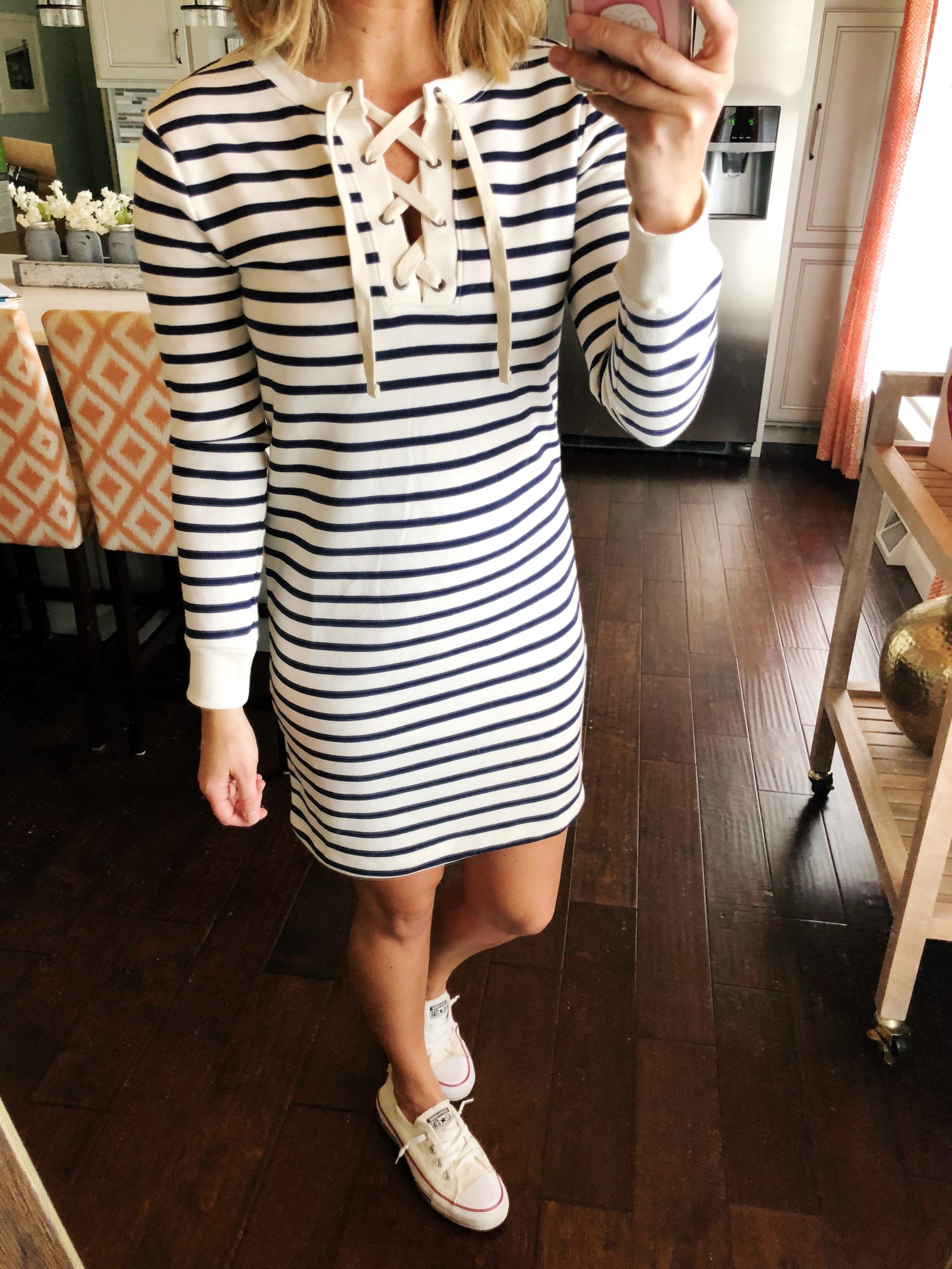 Casual Spring Dress + Converse Sneakers // Spring Fashion