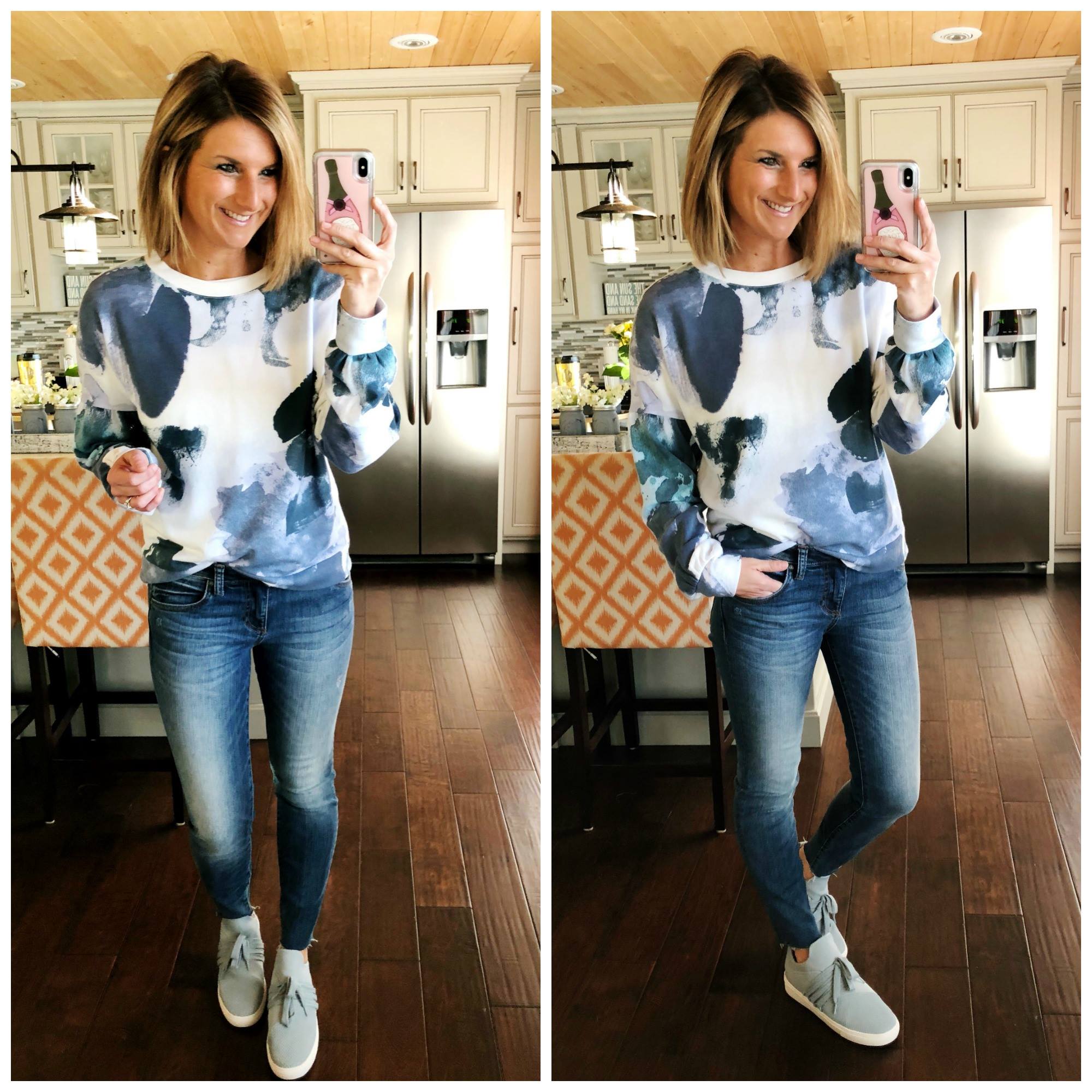 Watercolor Sweatshirt + Light Wash Jeggings + Light Blue Sneakers // Casual Spring Outfit 