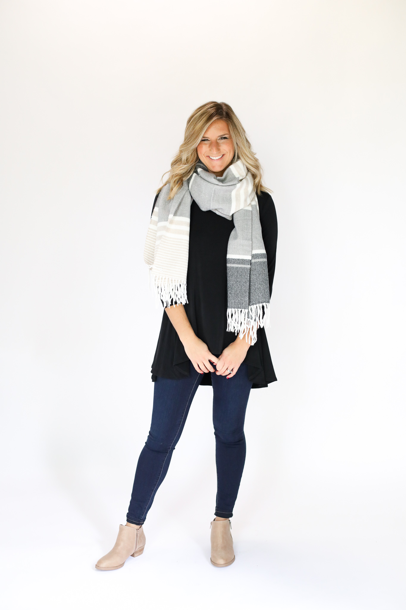 6 Ways to Wear a Scarf with Your Favorite Fall Outfits - BonBon Break