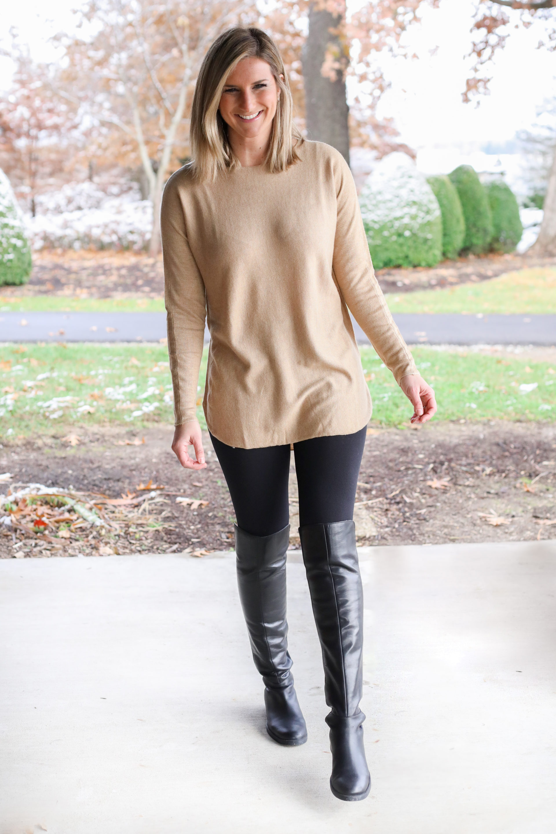 Tunic with leggings and boots  Dresses with leggings, Sweater