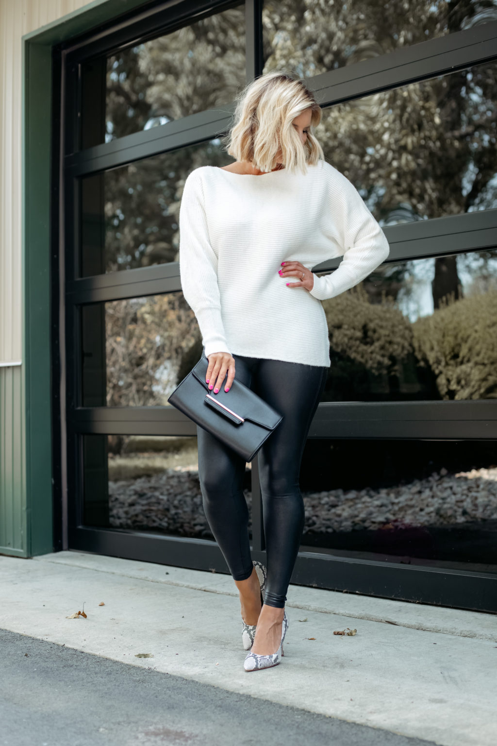 3 Legging Friendly Looks for Fall - Living in Yellow