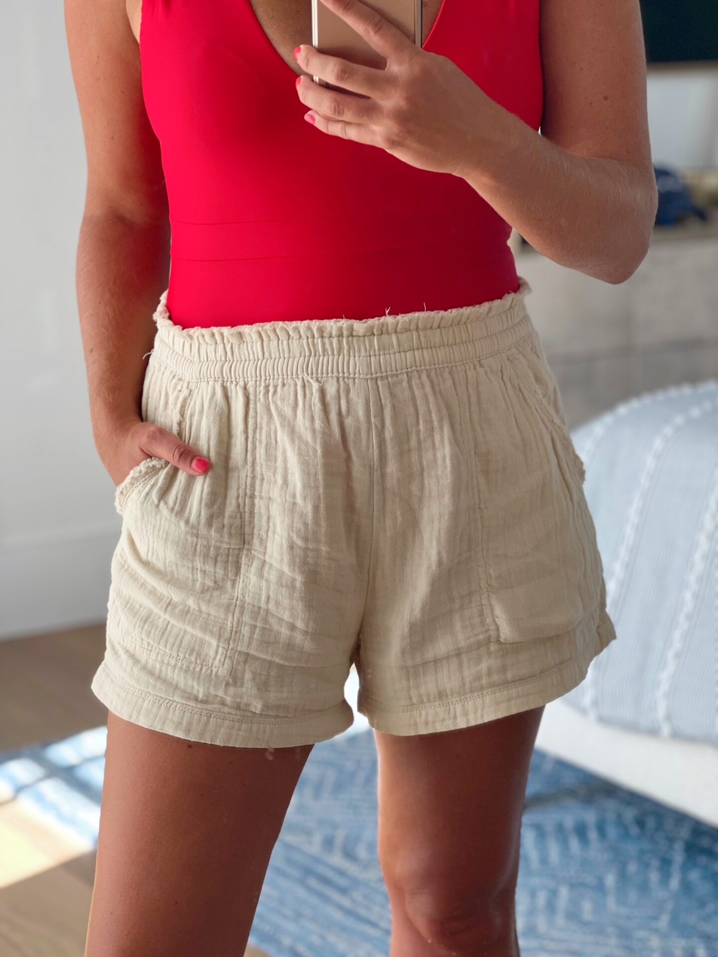 The Aerie Shorts Styled 5 Ways - Living in Yellow