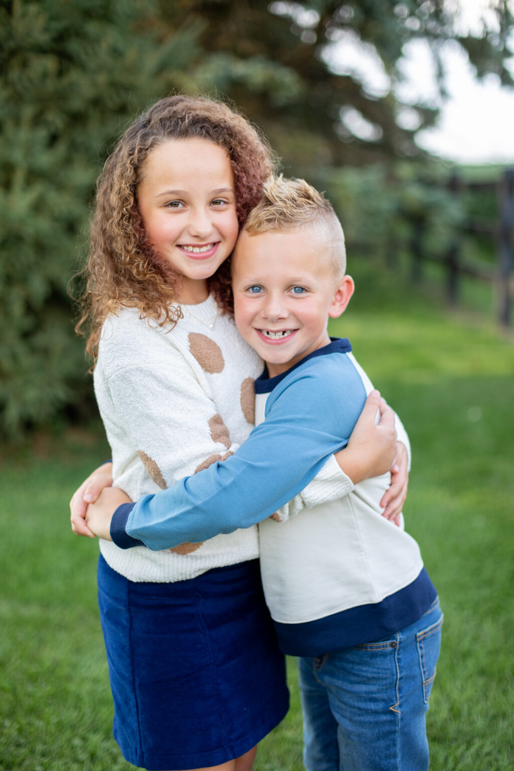 Fall Family Photo Outfit Ideas - Living in Yellow